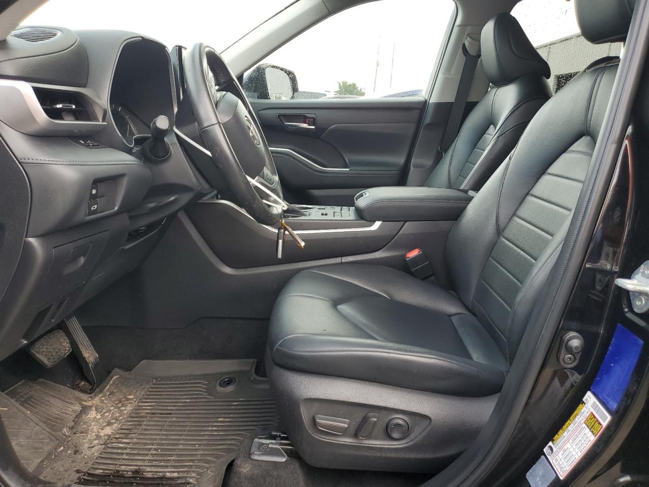 2022 Toyota Highlander Xle VIN: 5TDGZRBH6NS596117 Lot: 83813205