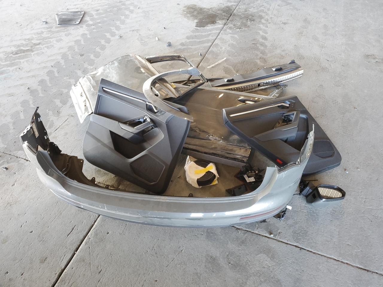 2025 Audi Q3 Premium S Line 45 VIN: WA1DECF34S1003836 Lot: 84819295