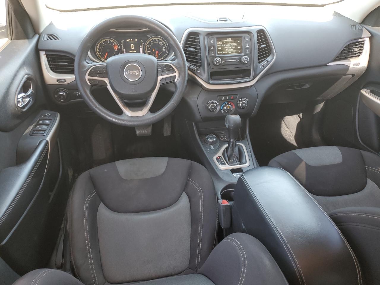 2018 Jeep Cherokee Latitude VIN: 1C4PJMCB4JD589483 Lot: 89630765