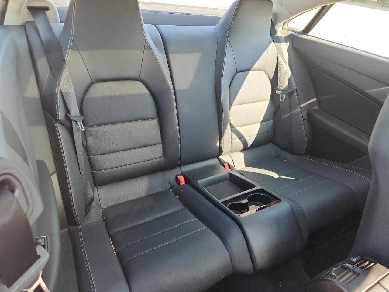 2010 Mercedes-Benz E 350 VIN: WDDKJ5GB5AF031498 Lot: 82604635