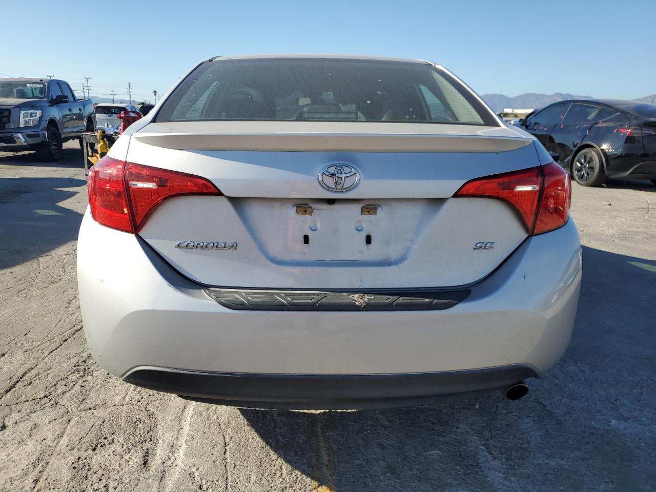 2017 Toyota Corolla L VIN: 5YFBURHE6HP692946 Lot: 86087595