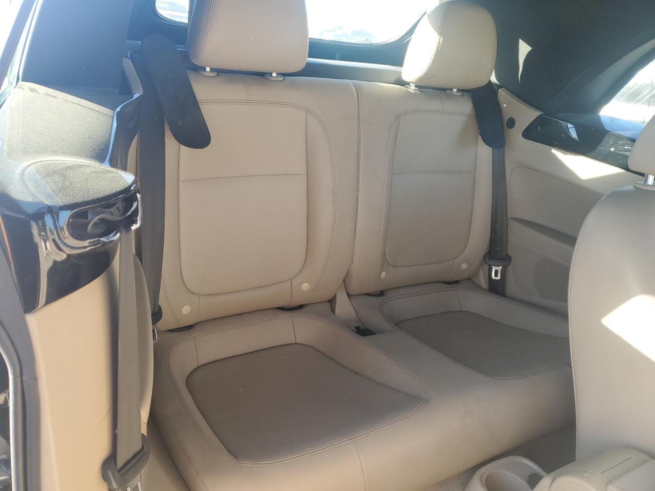 2014 Volkswagen Beetle VIN: 3VW517AT4EM823956 Lot: 82664205