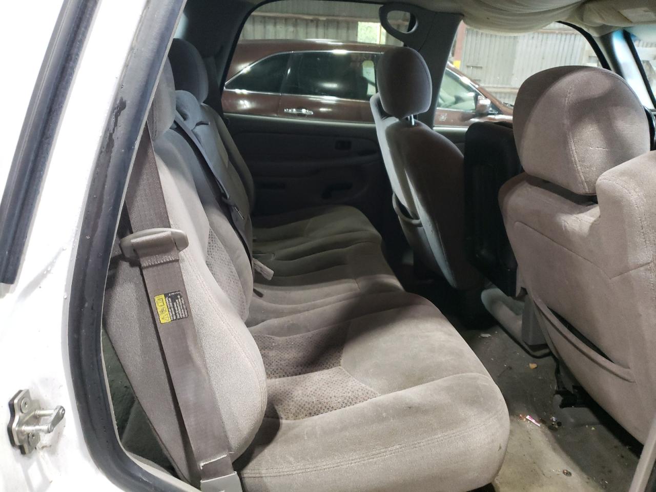 2004 Chevrolet Tahoe C1500 VIN: 1GNEC13V74R221226 Lot: 82191355