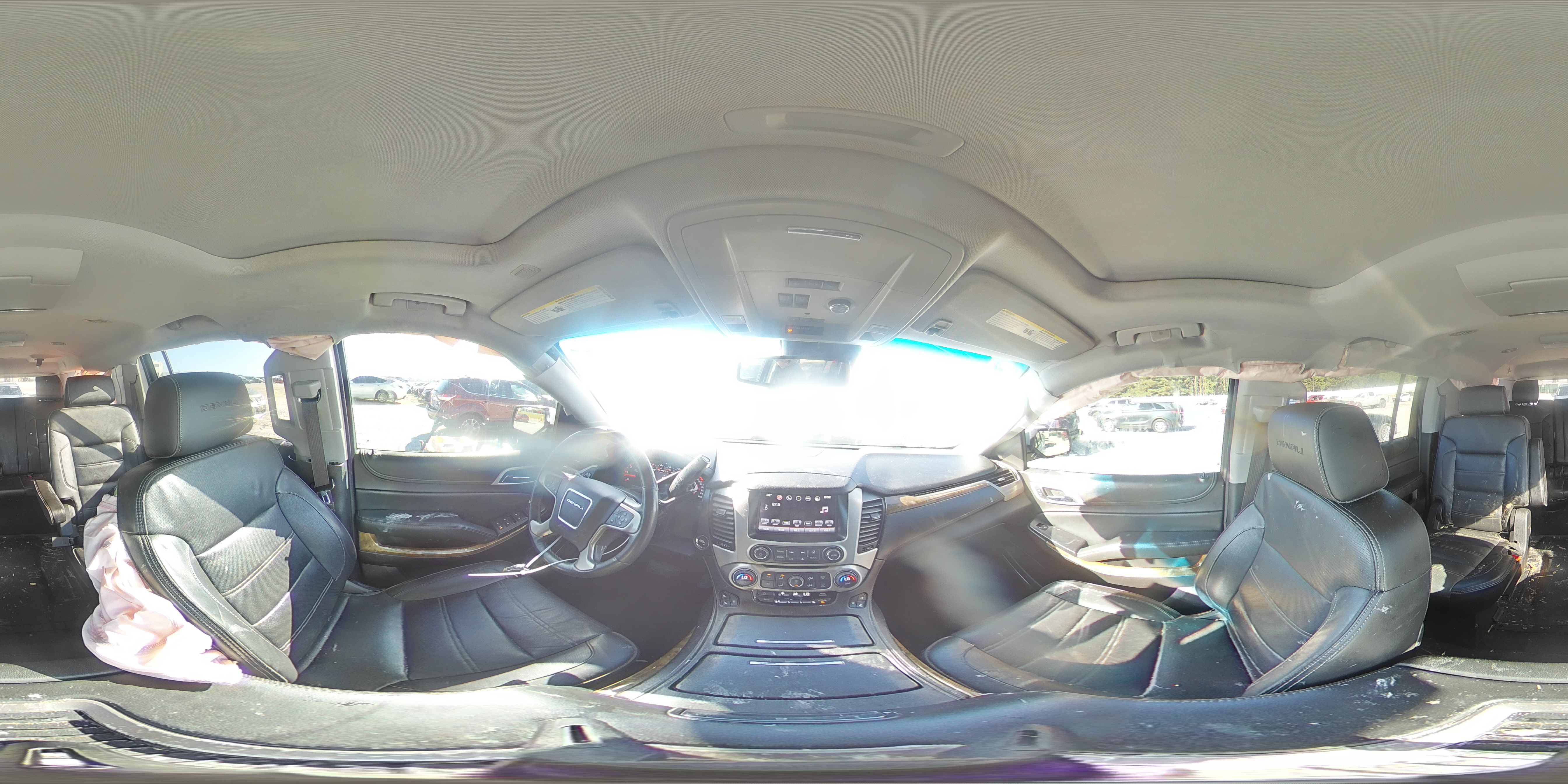 2016 GMC Yukon Xl Denali VIN: 1GKS1HKJ0GR403772 Lot: 85176735