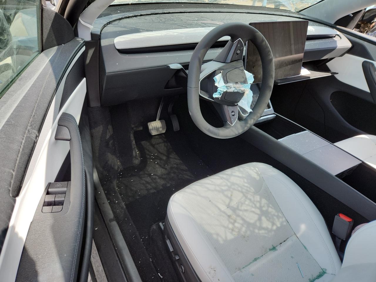 2026 Tesla Model Y VIN: 7SAYGDEE5TA473246 Lot: 87416155