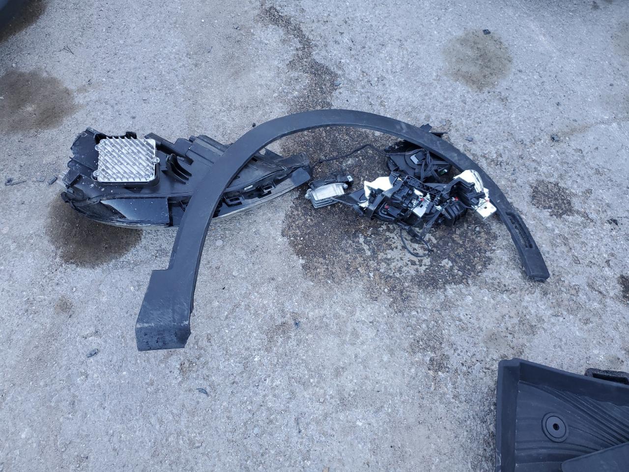 2021 Buick Envision Essence VIN: LRBFZNR48MD103828 Lot: 86647575