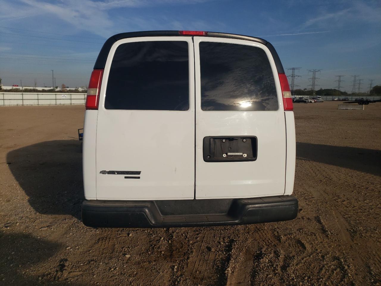 2014 Chevrolet Express G1500 VIN: 1GCSGAFXXE1110098 Lot: 81989655