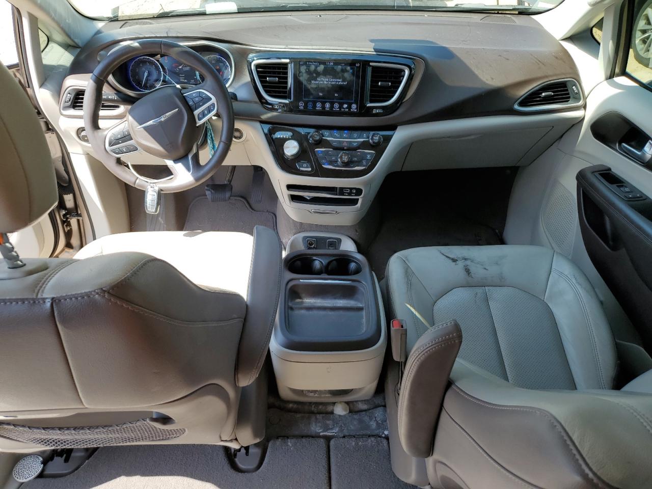 2018 Chrysler Pacifica Touring L VIN: 2C4RC1BG3JR107582 Lot: 81986225