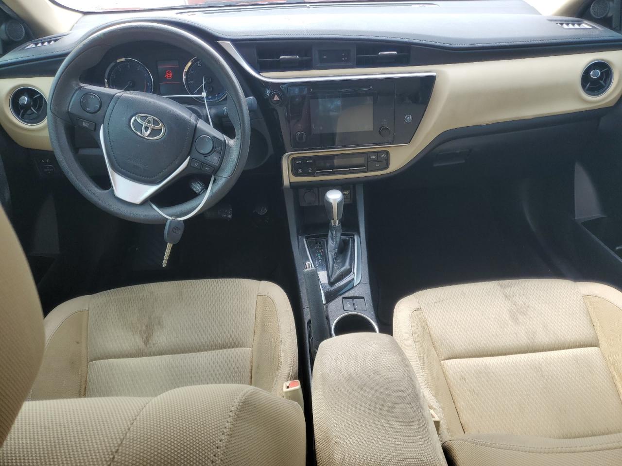 2019 Toyota Corolla L VIN: 5YFBURHE0KP881700 Lot: 84742015