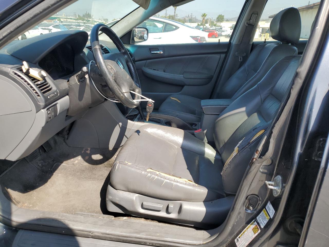 2005 Honda Accord Ex VIN: 1HGCM668X5A068049 Lot: 85945925