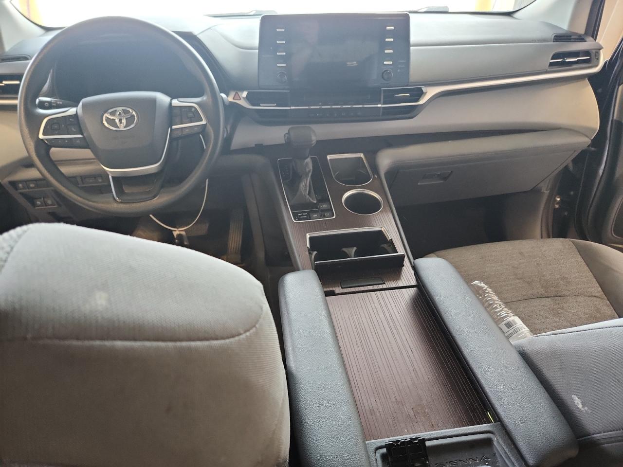 2021 Toyota Sienna Le VIN: 5TDKRKEC4MS016380 Lot: 84393585