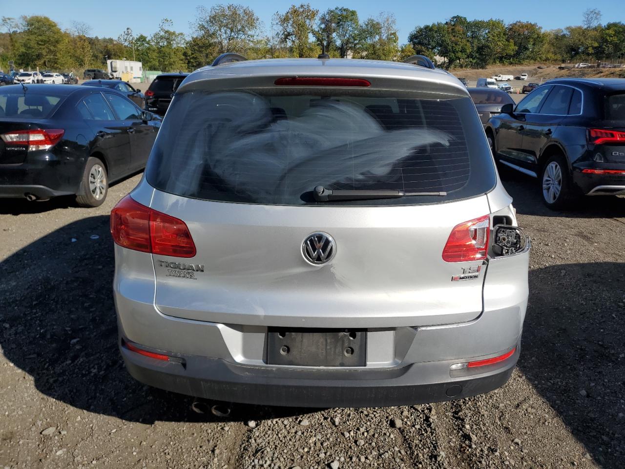 2016 Volkswagen Tiguan S VIN: WVGBV7AX0GW553832 Lot: 82365865