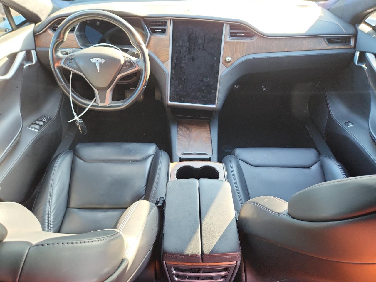 2018 Tesla Model S VIN: 5YJSA1E22JF285700 Lot: 87208025