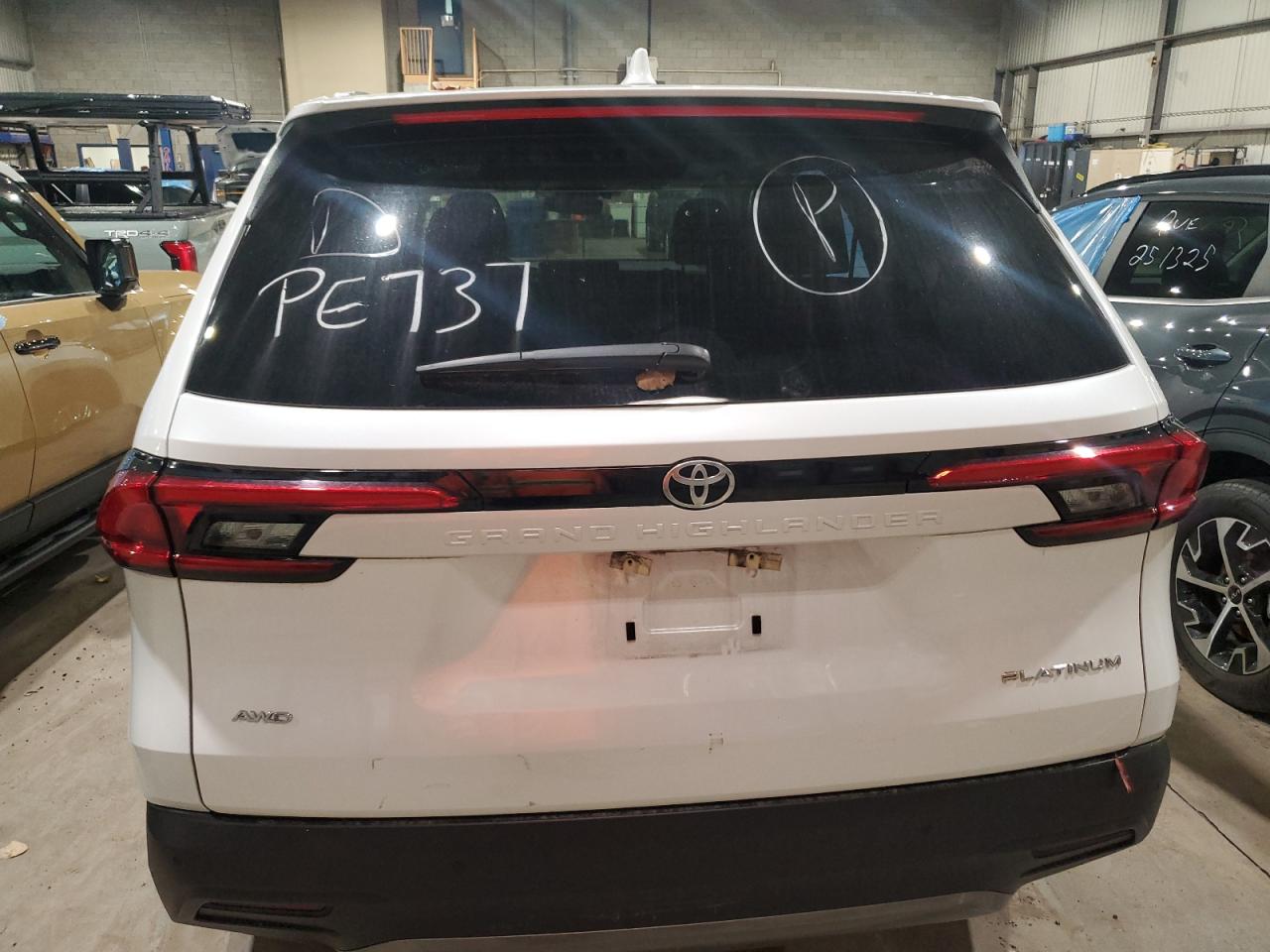 2024 Toyota Grand Highlander Xle VIN: 5TDAAAB59RS026042 Lot: 86057045