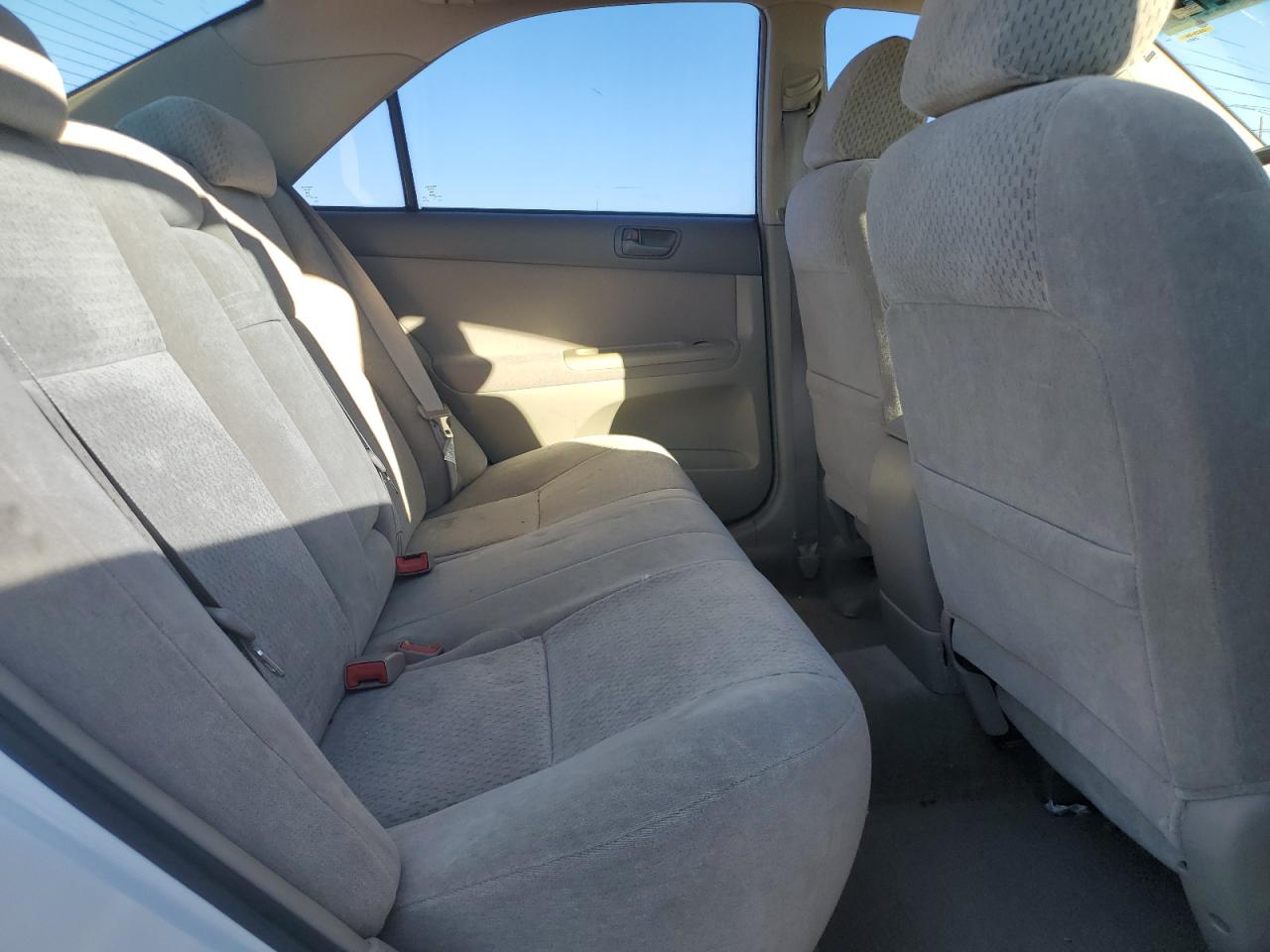 2003 Toyota Camry Le VIN: 4T1BE32K73U256512 Lot: 85832125