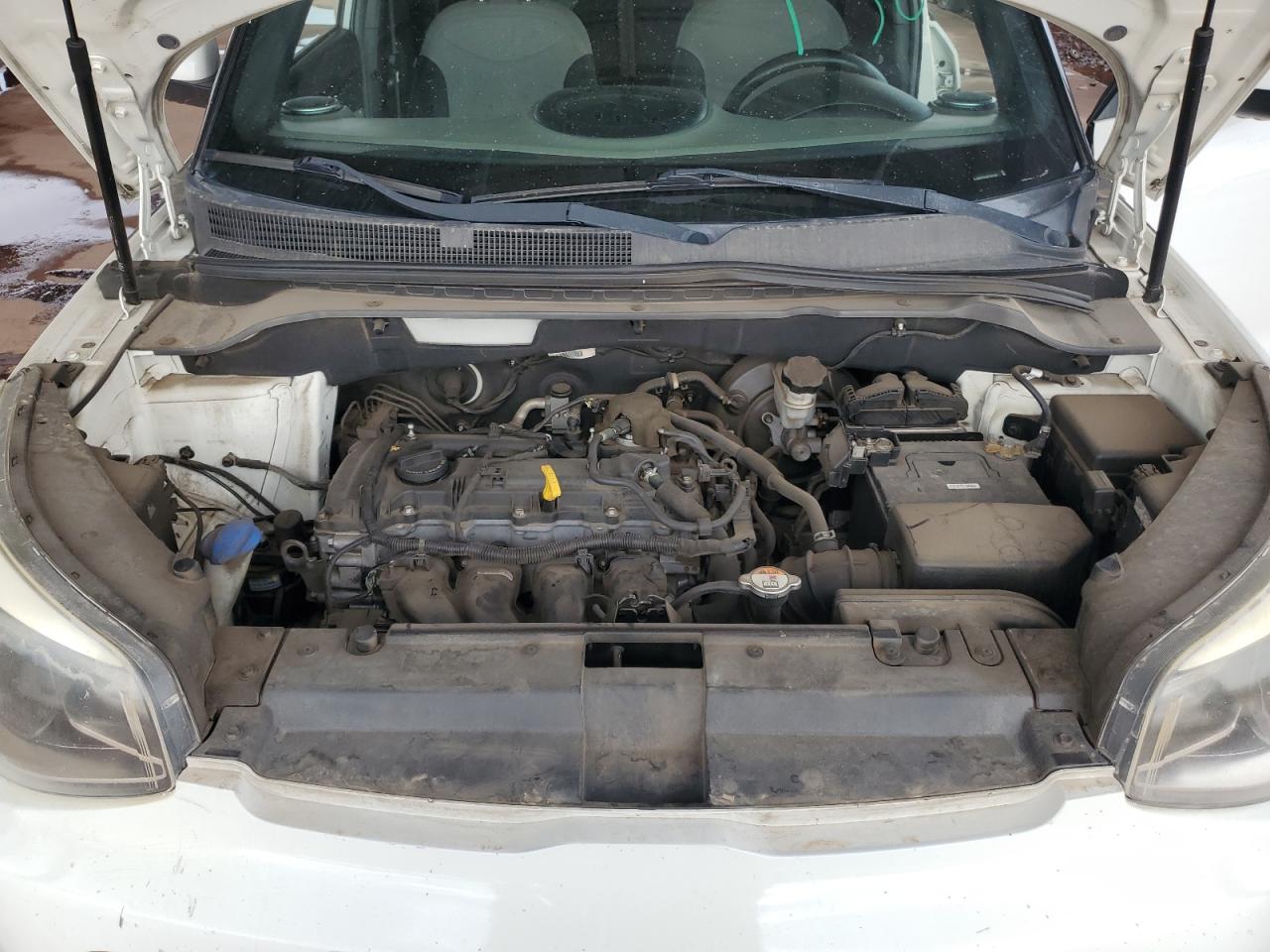 2015 Kia Soul + VIN: KNDJP3A55F7160239 Lot: 85835875