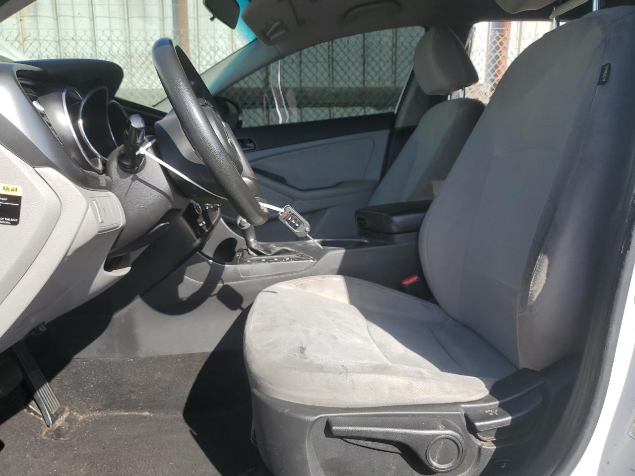 2014 Kia Optima Lx VIN: 5XXGM4A70EG267411 Lot: 82250495