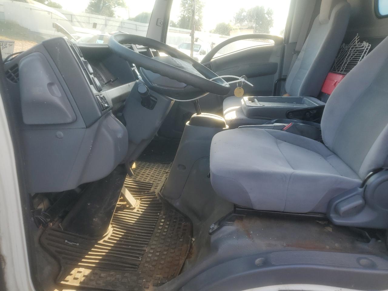 2017 Isuzu Npr Xd VIN: JALC4W168H7K00956 Lot: 84931375