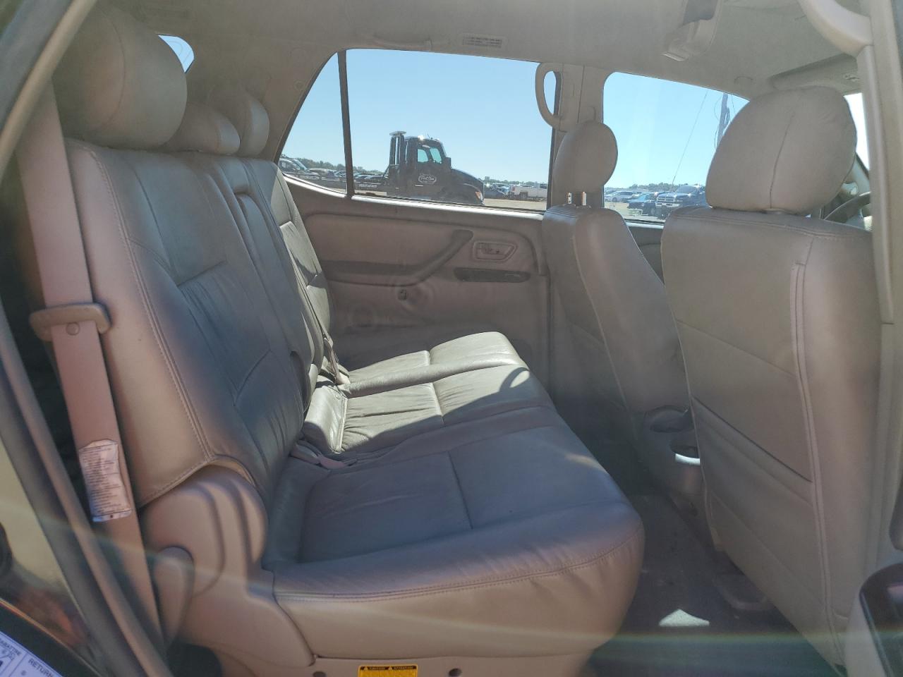 2005 Toyota Sequoia Sr5 VIN: 5TDZT34A55S263981 Lot: 87295985