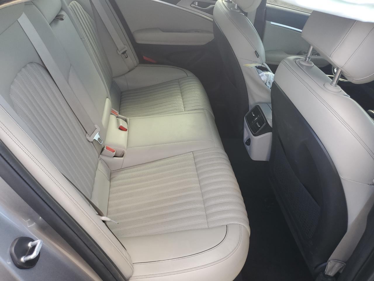 2022 Genesis G70 Base VIN: KMTG54TE2NU082443 Lot: 86299265