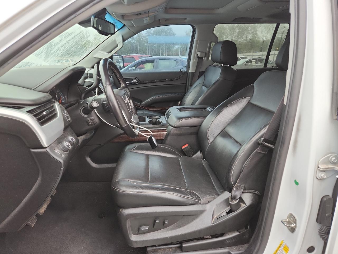 2019 GMC Yukon Xl K1500 Slt VIN: 1GKS2GKC5KR319142 Lot: 82152495