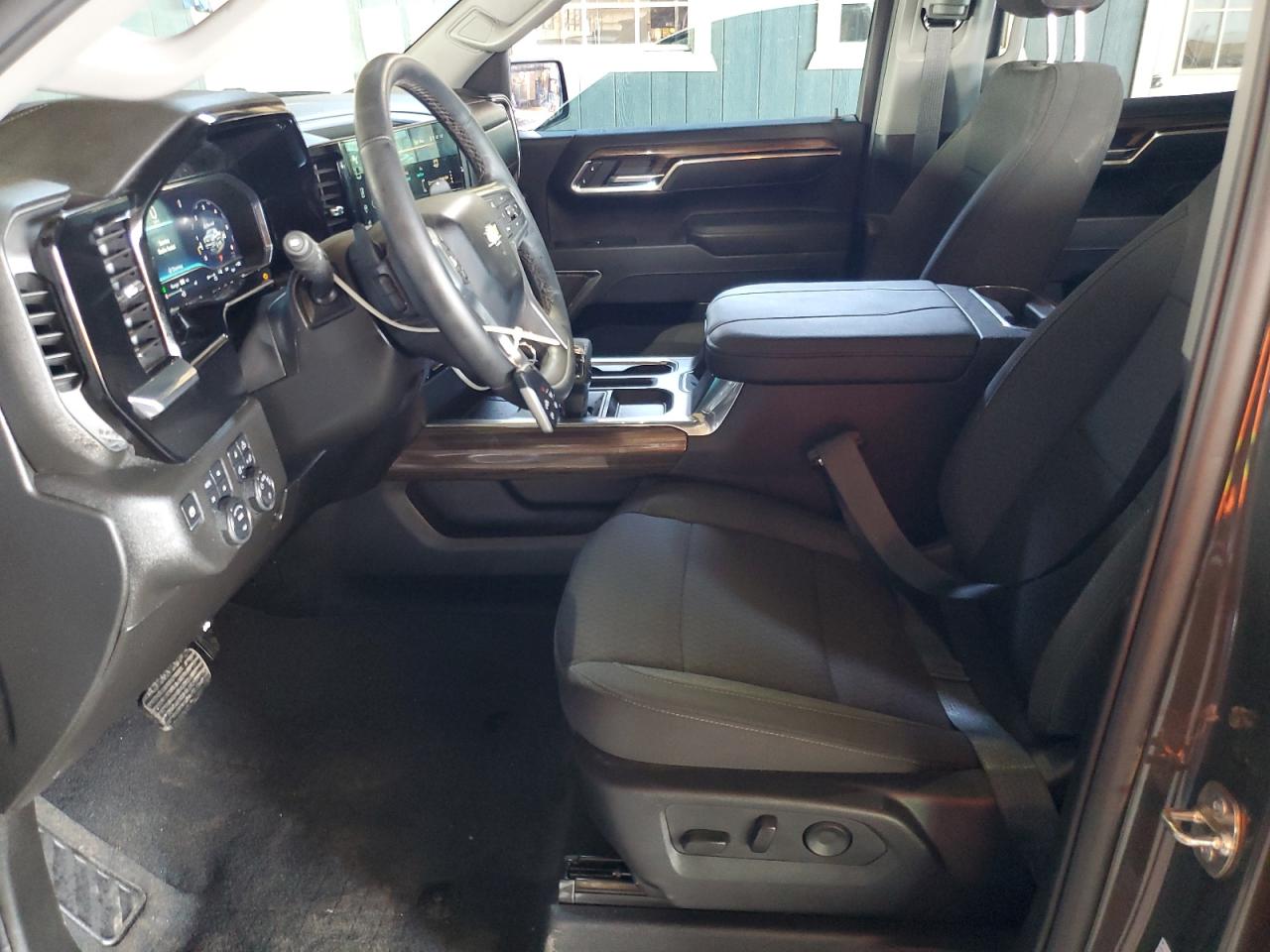 2025 Chevrolet Silverado K1500 Lt VIN: 1GCUKDEDXSZ250231 Lot: 89708295
