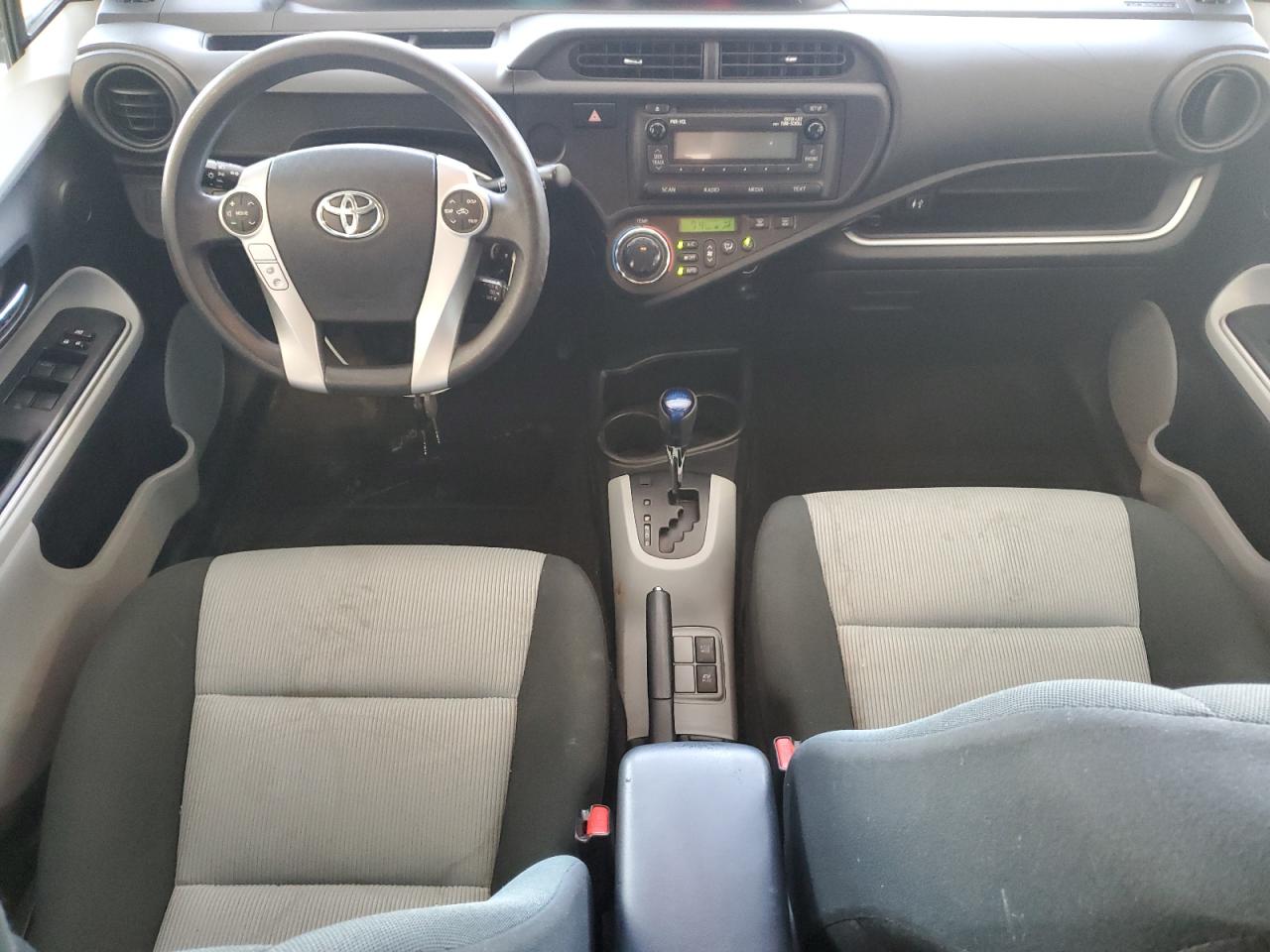 2014 Toyota Prius C VIN: JTDKDTB31E1080996 Lot: 81291115