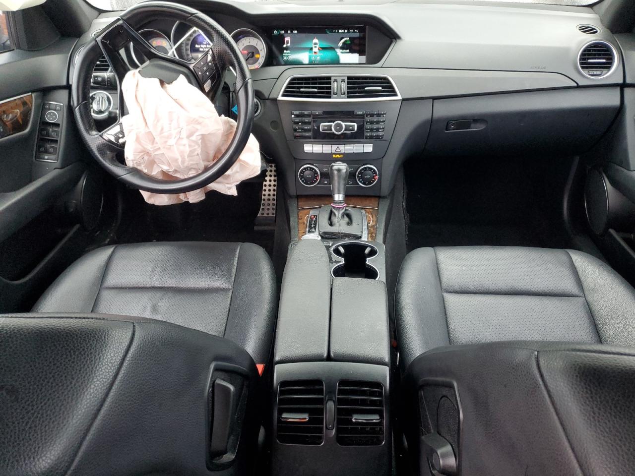 2014 Mercedes-Benz C 250 VIN: WDDGF4HB9ER303541 Lot: 90573455