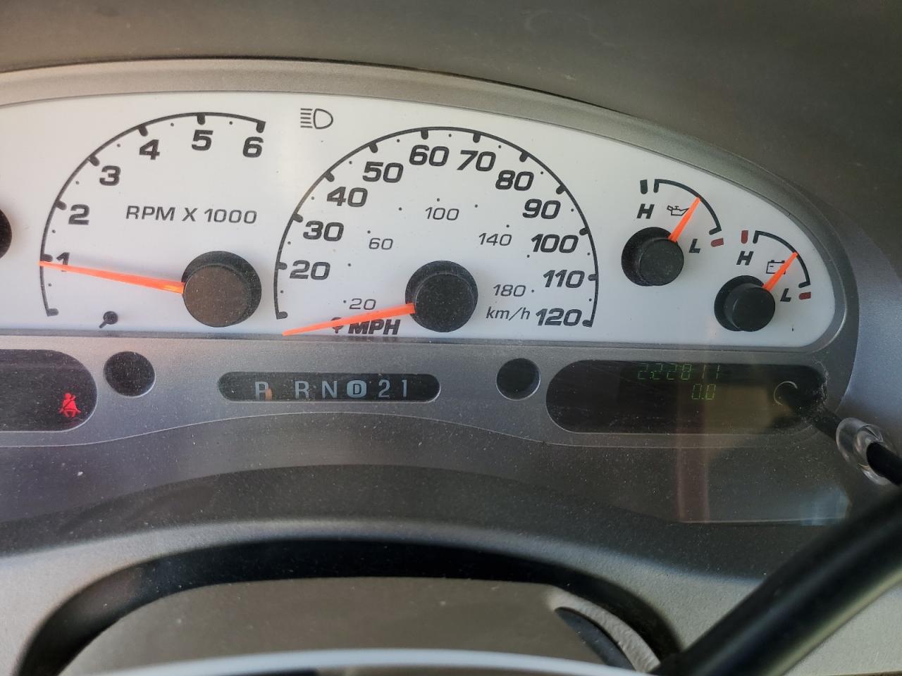 2005 Ford Explorer VIN: 1FMDU77KX5UA70770 Lot: 85867895