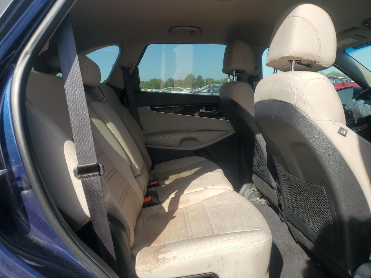 2017 Kia Sorento Lx VIN: 5XYPGDA30HG335999 Lot: 84714665