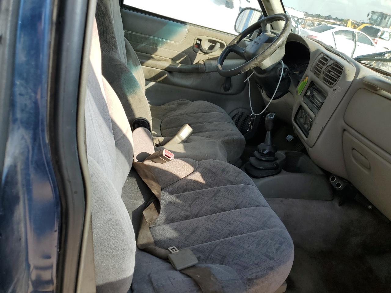 1999 GMC Sonoma VIN: 1GTCS1448X8532800 Lot: 89651935