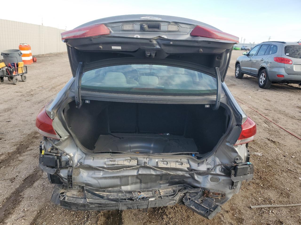 2018 Hyundai Elantra Sel VIN: KMHD84LF2JU475690 Lot: 82348275