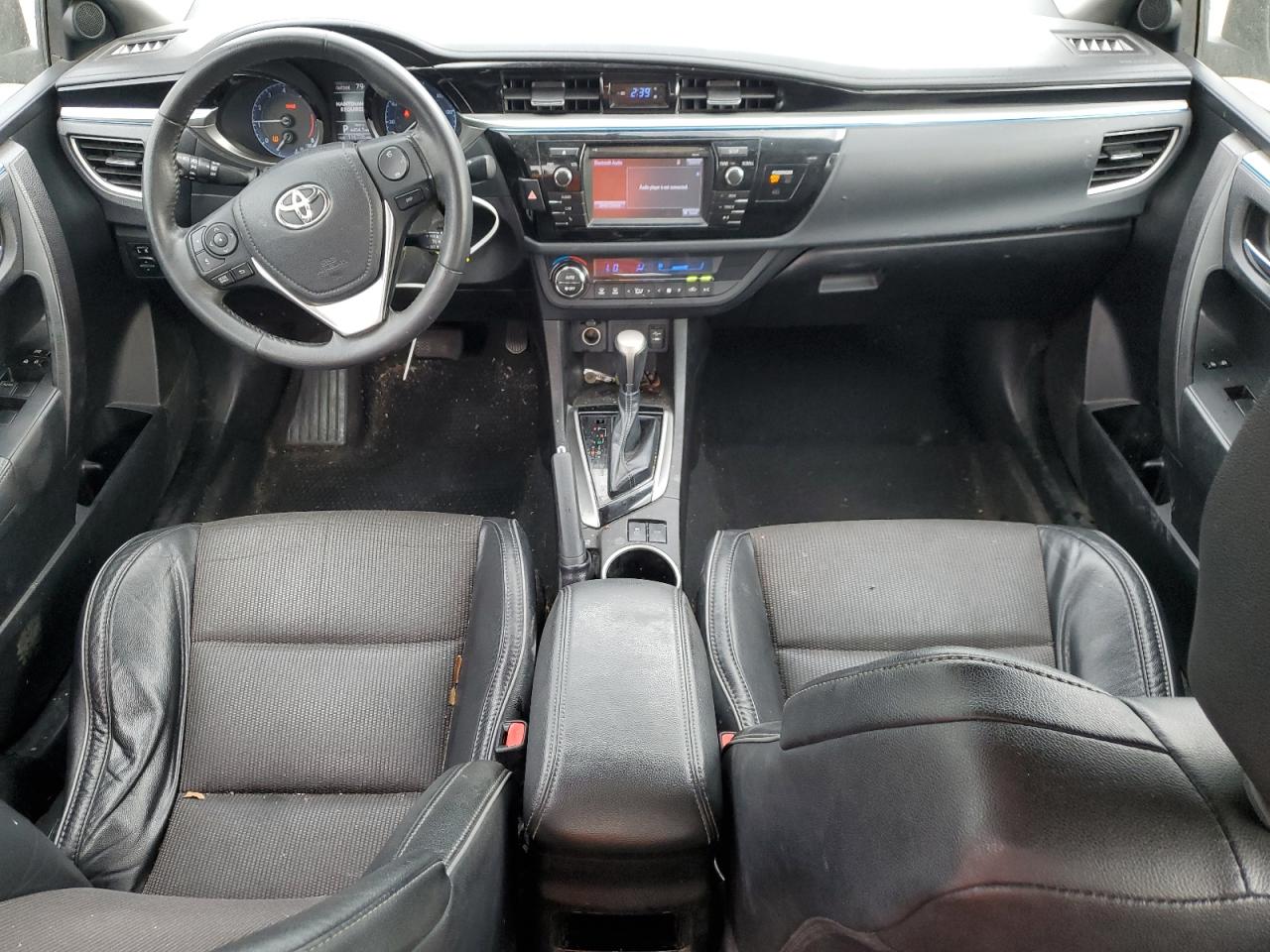 2015 Toyota Corolla L VIN: 5YFBURHEXFP313041 Lot: 85946555