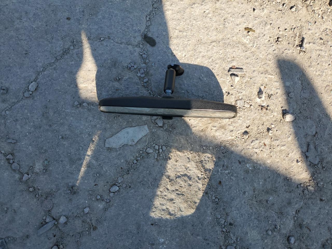 2000 Lincoln Town Car Executive VIN: 1LNHM81W6YY843783 Lot: 86173315