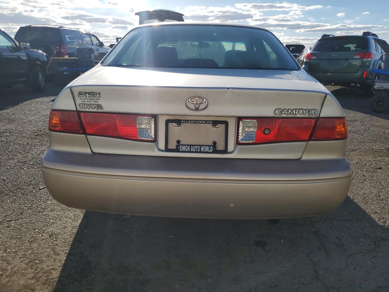 2001 Toyota Camry Ce VIN: 4T1BG22K01U058520 Lot: 85351165