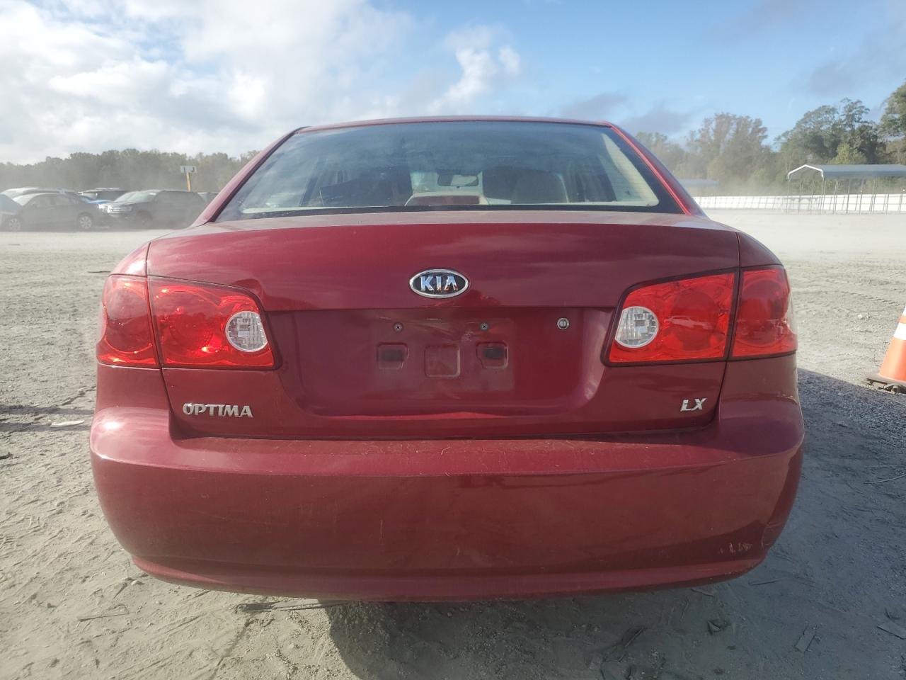 2008 Kia Optima Lx VIN: KNAGE123985225039 Lot: 82283055