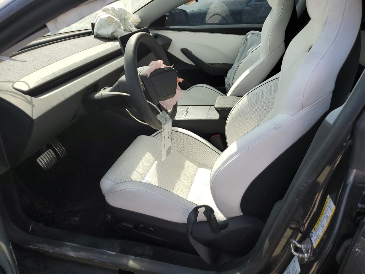 2024 Tesla Model 3 VIN: 5YJ3E1ET1RF843954 Lot: 82230655