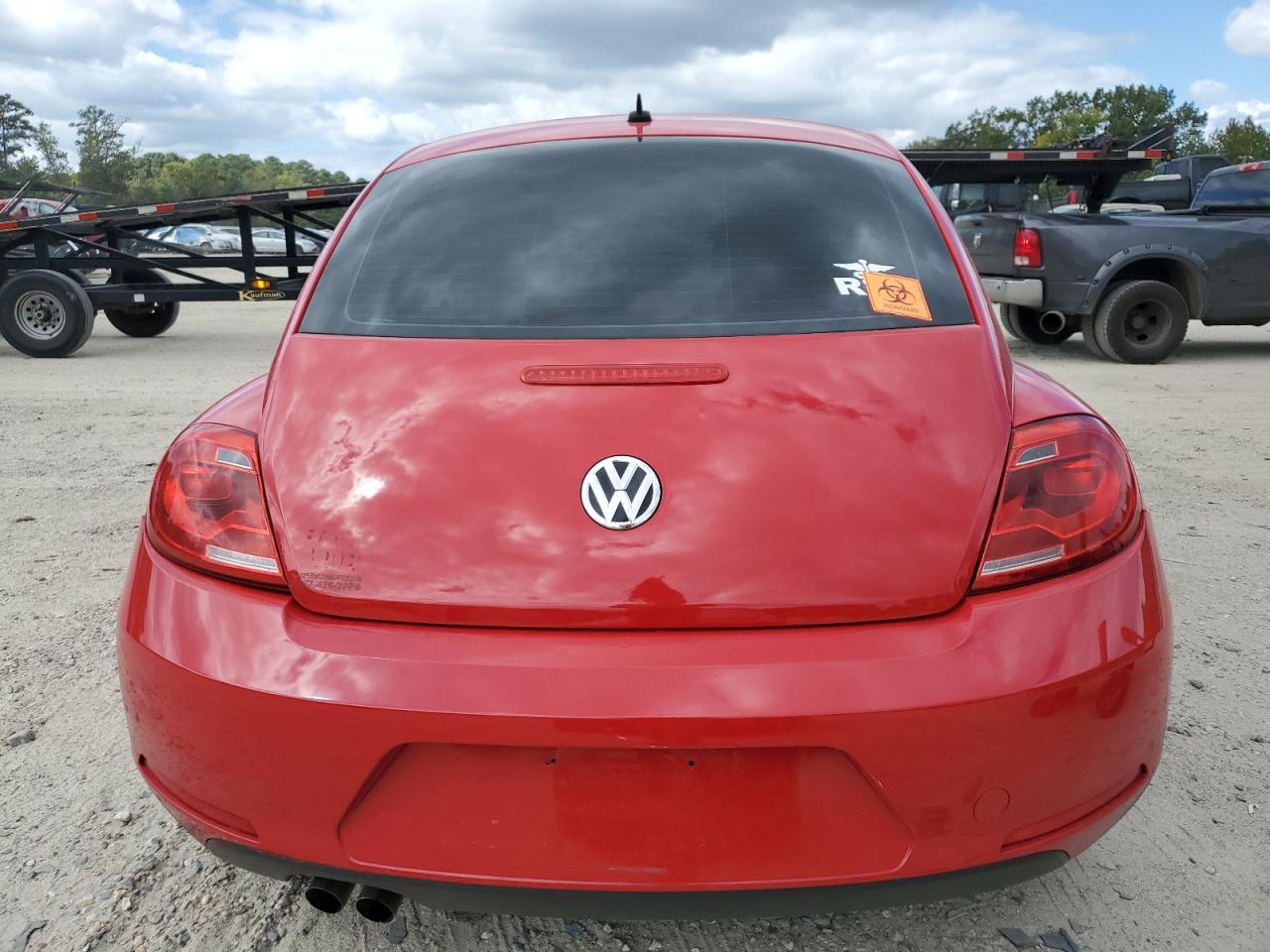 2015 Volkswagen Beetle 1.8T VIN: 3VWF17AT6FM642041 Lot: 84806045