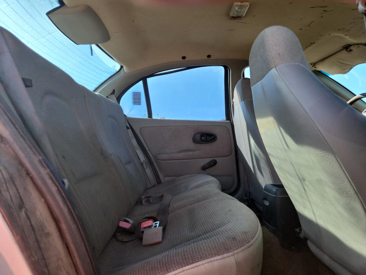 2000 Saturn Sl VIN: 1G8ZF5281YZ238205 Lot: 85572395