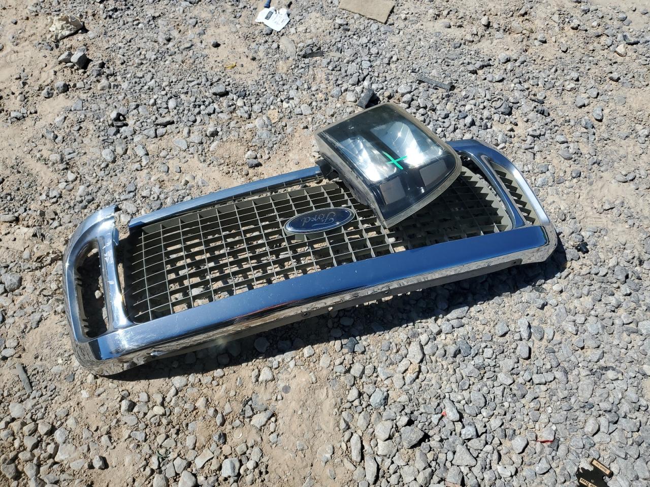 2000 Ford Excursion Limited VIN: 1FMNU42S3YEC34756 Lot: 86308835