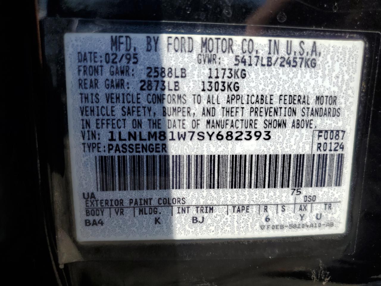 1995 Lincoln Town Car Executive VIN: 1LNLM81W7SY682393 Lot: 86265565