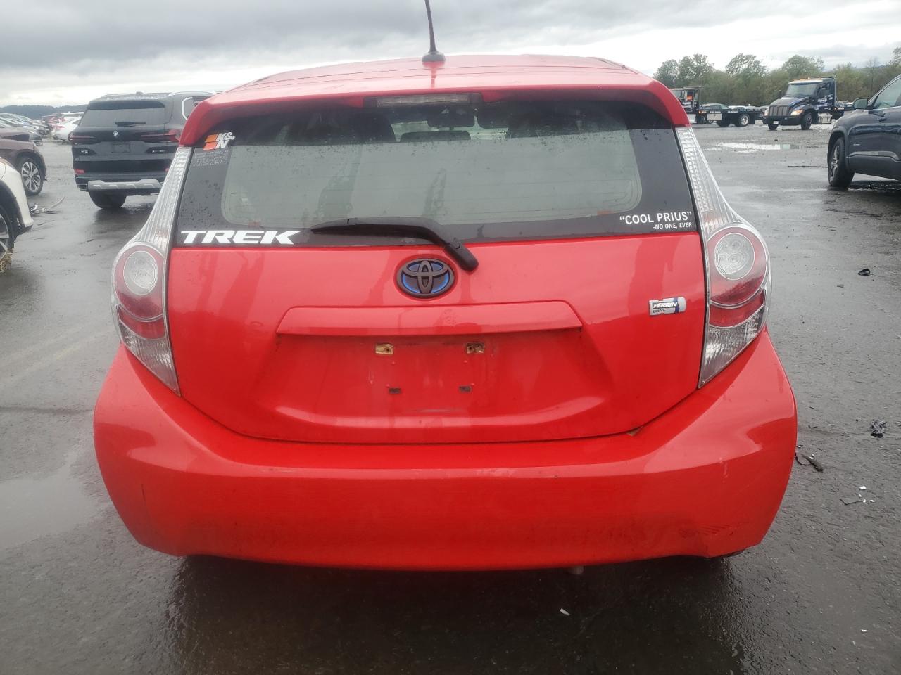 2013 Toyota Prius C VIN: JTDKDTB36D1033994 Lot: 85590255