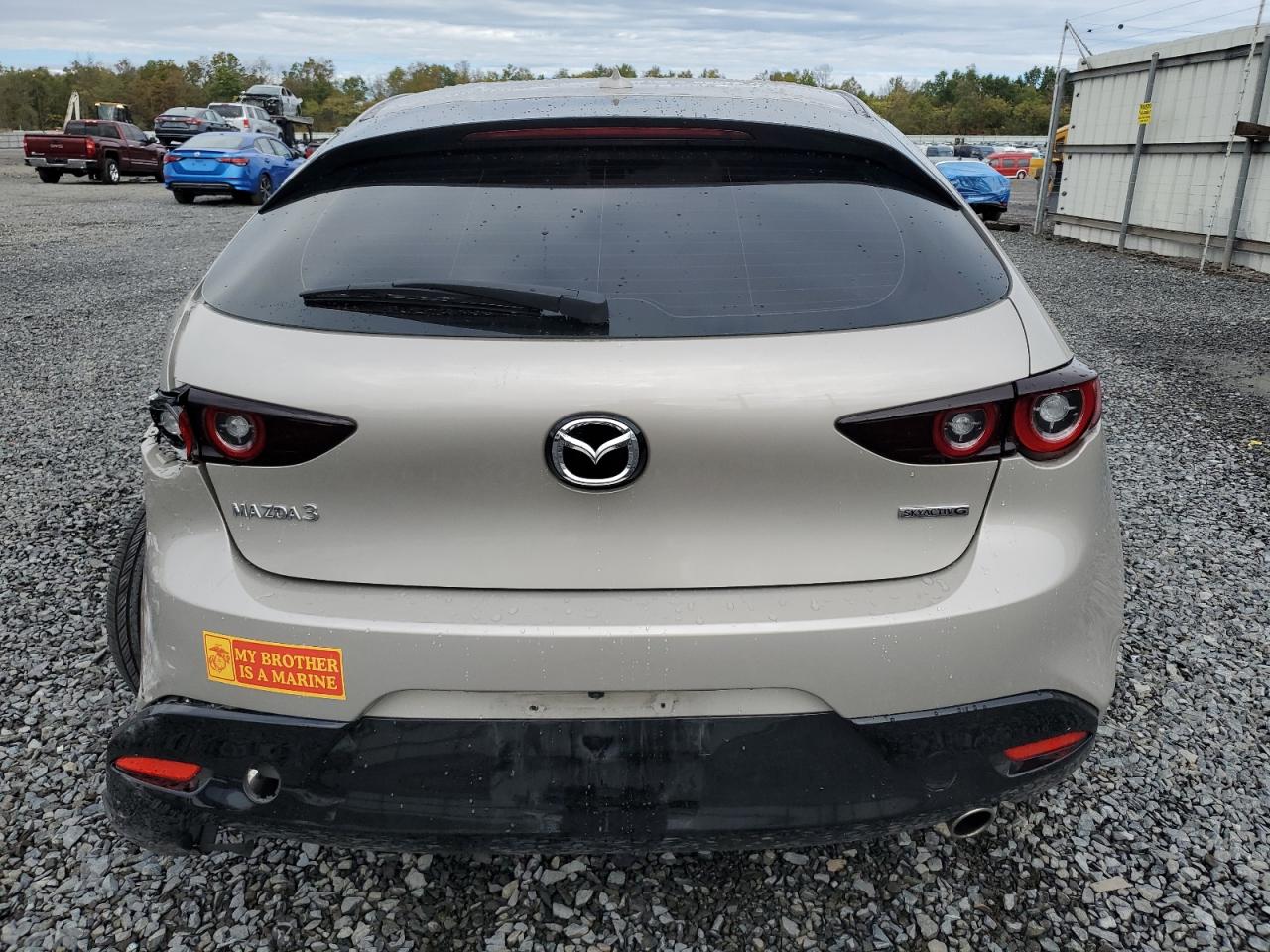 2025 Mazda 3 Premium VIN: JM1BPAMM0S1761132 Lot: 85716365