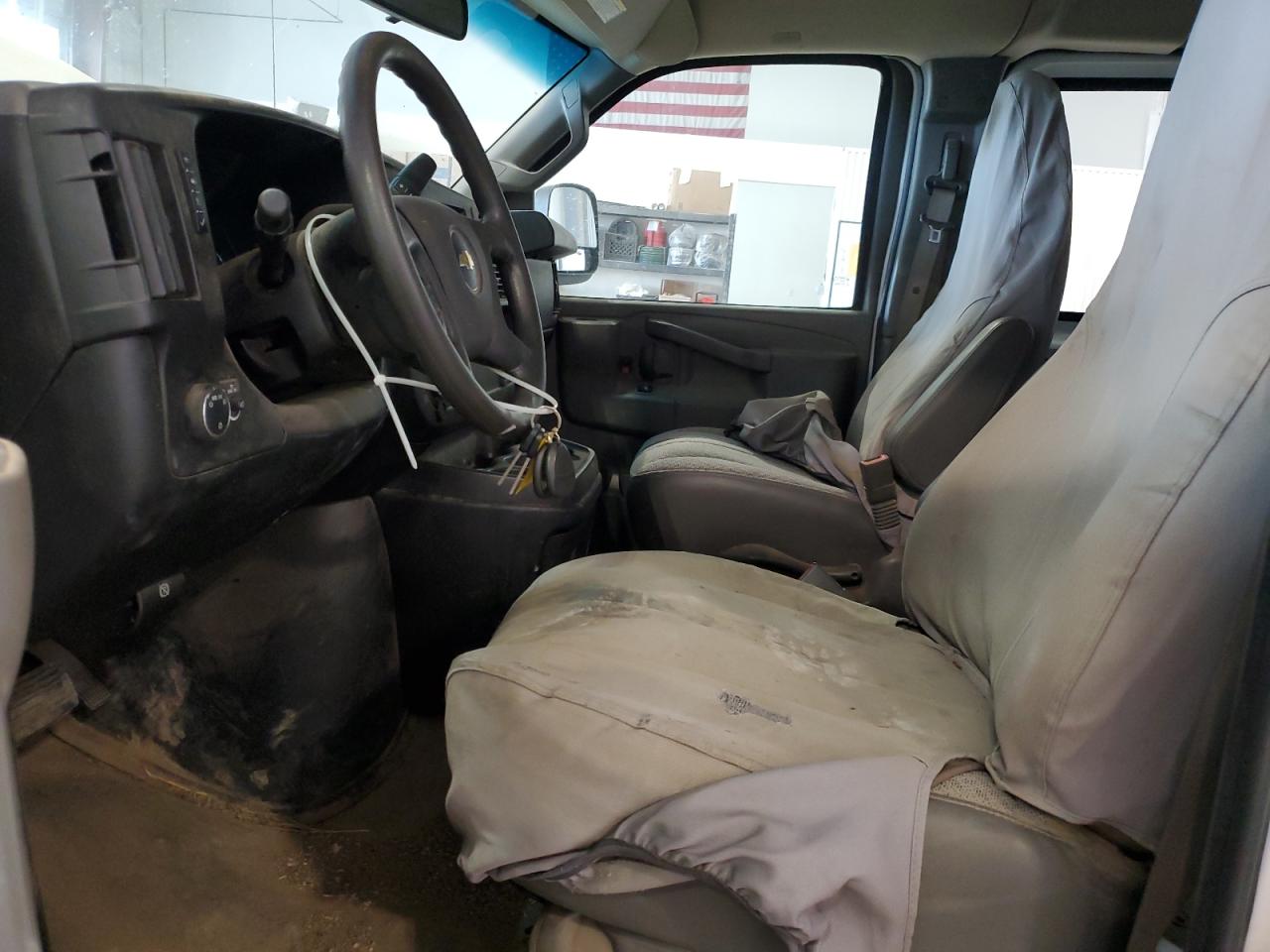 2017 Chevrolet Express G2500 VIN: 1GCWGAFF7H1121380 Lot: 84547005