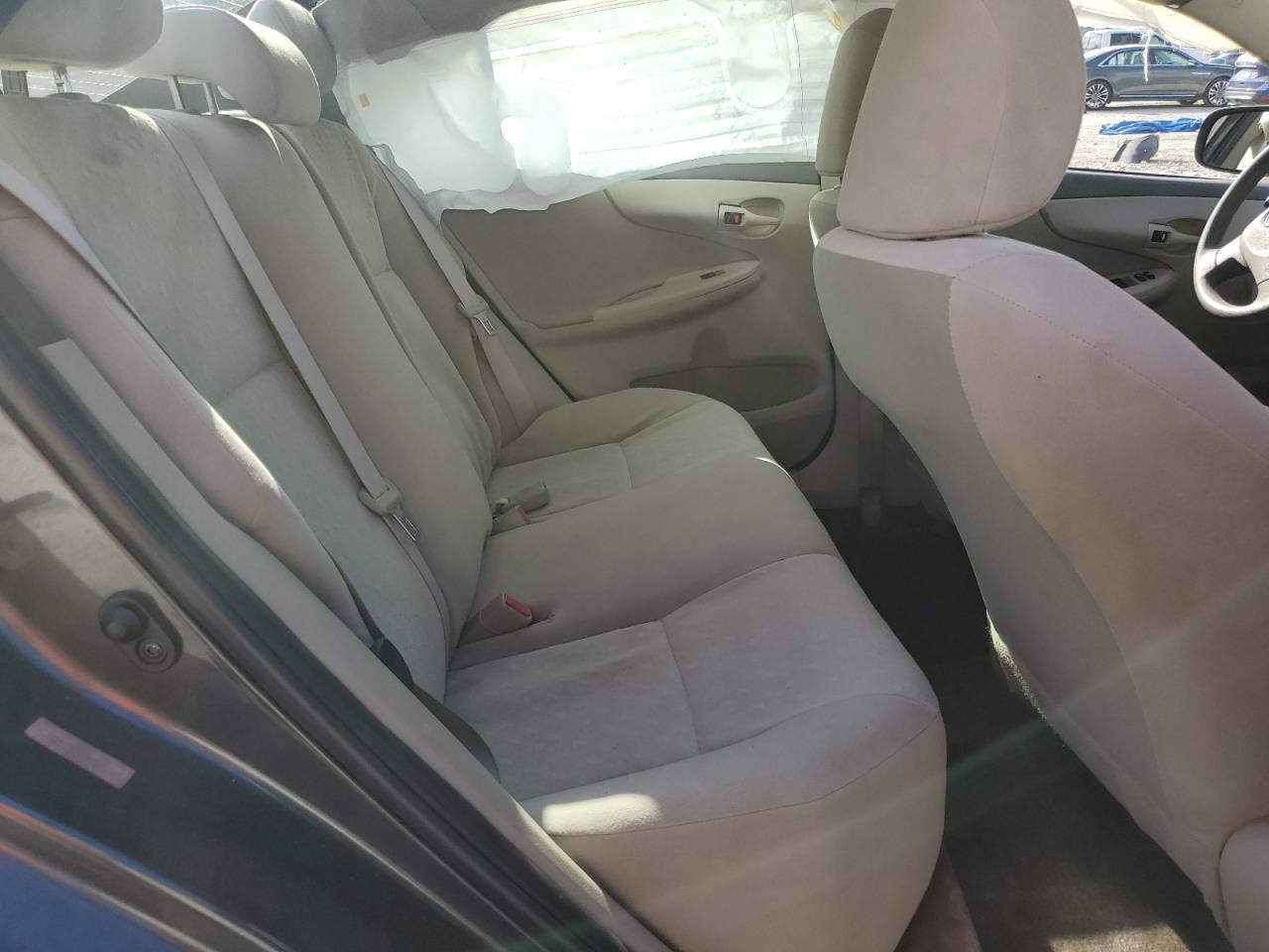 2009 Toyota Corolla Base VIN: 1NXBU40E79Z052727 Lot: 82175855