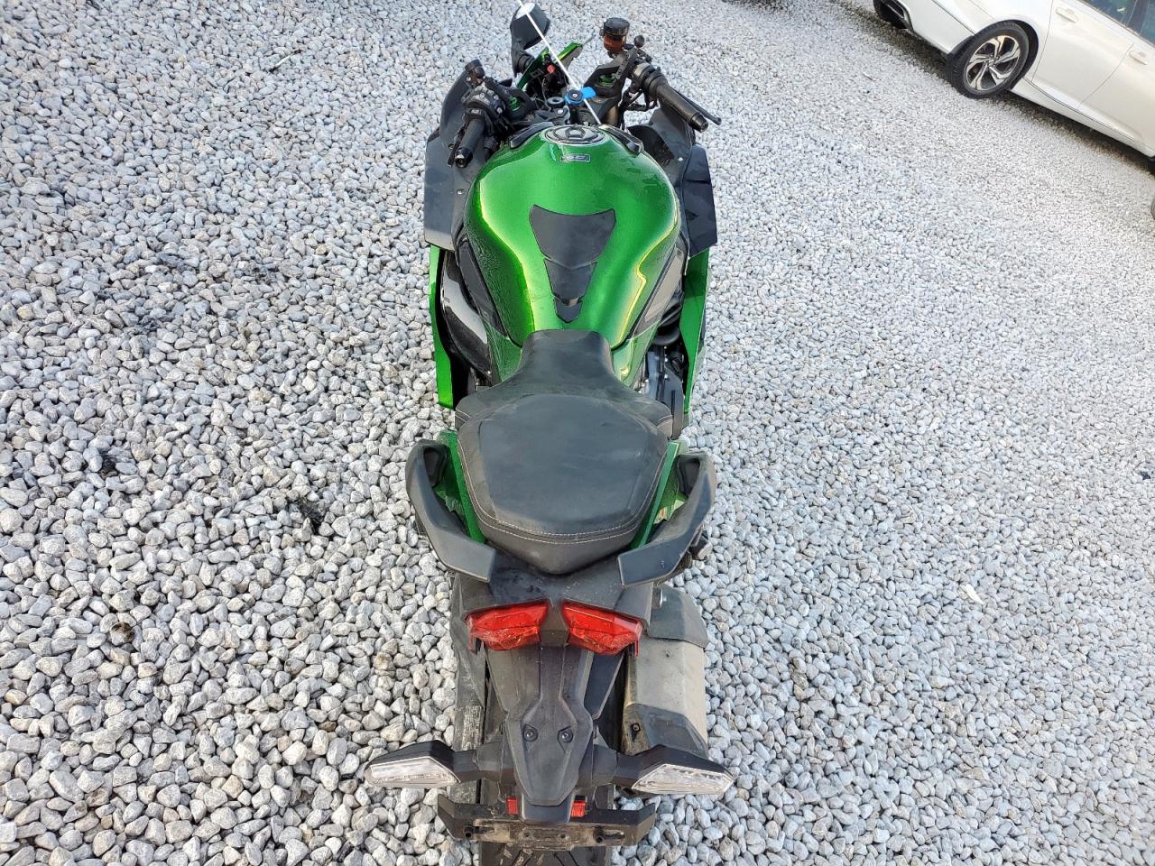 2018 Kawasaki Zx1002 B VIN: JKBZXVB19JA000330 Lot: 85585065