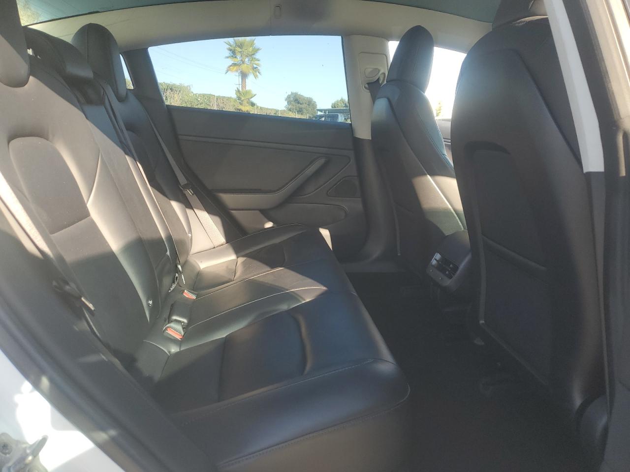 2018 Tesla Model 3 VIN: 5YJ3E1EA0JF053855 Lot: 84654125