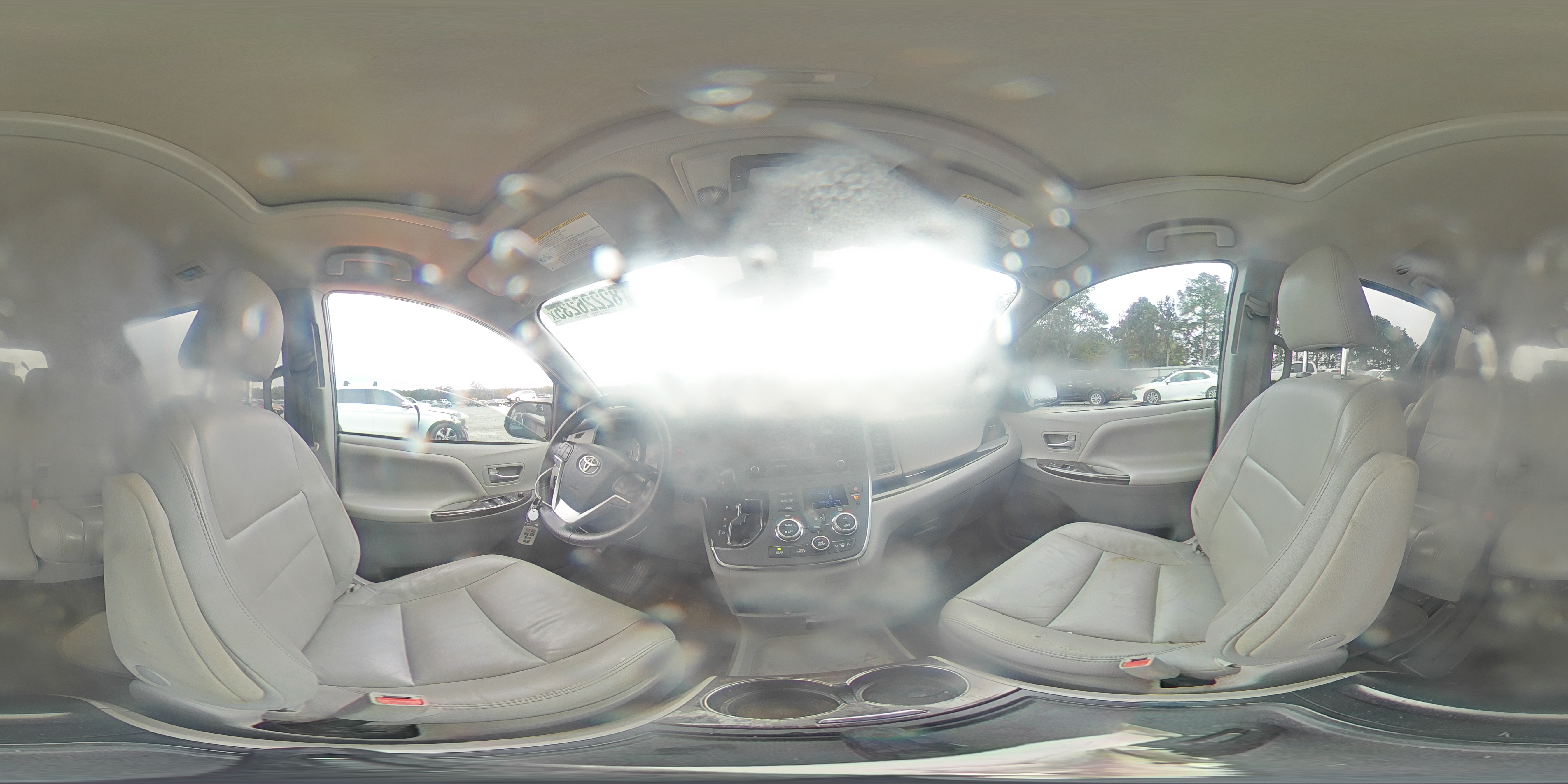 2018 Toyota Sienna Xle VIN: 5TDYZ3DC0JS917985 Lot: 82226235