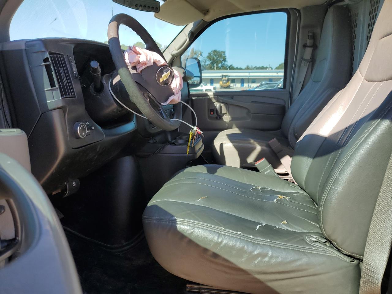 2015 Chevrolet Express G2500 VIN: 1GCWGFFF2F1105629 Lot: 87102155