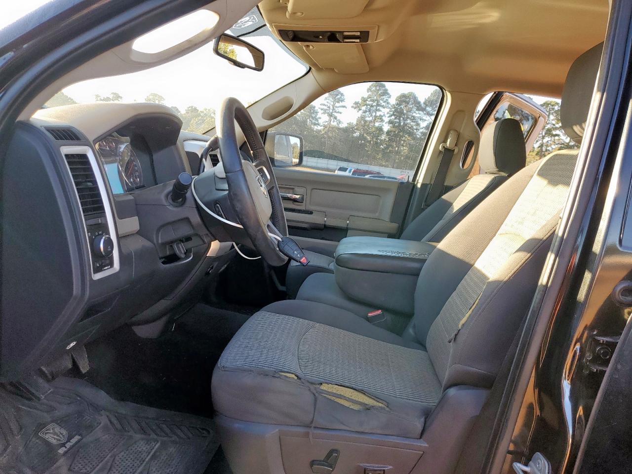 2009 Dodge Ram 1500 VIN: 1D3HV13T49S717929 Lot: 90493355